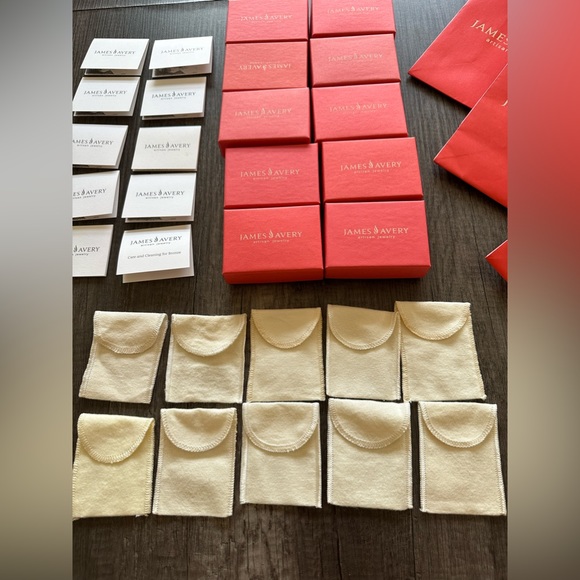 James Avery| gift Boxes with pouches and cards (10) - Picture 6 of 6